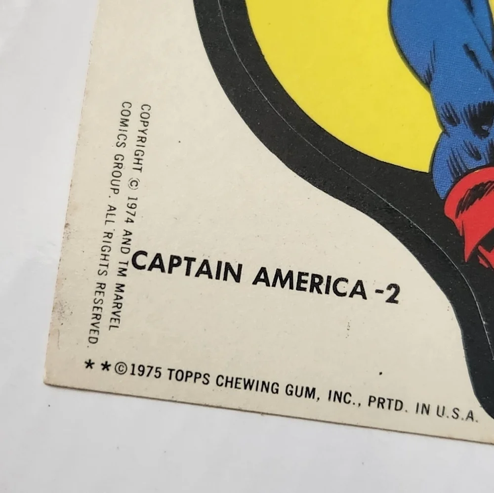 ✨RARE Vintage 1975 Topps Marvel Captain America Sticker Tan Back 